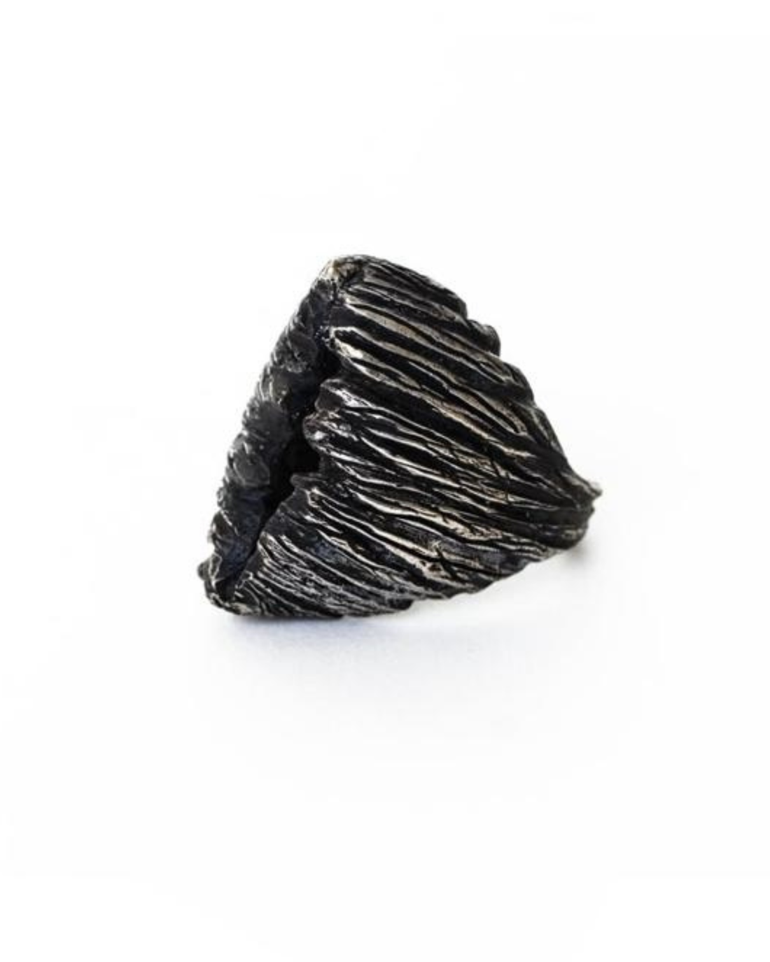 Tropicalia Carnivore Ring