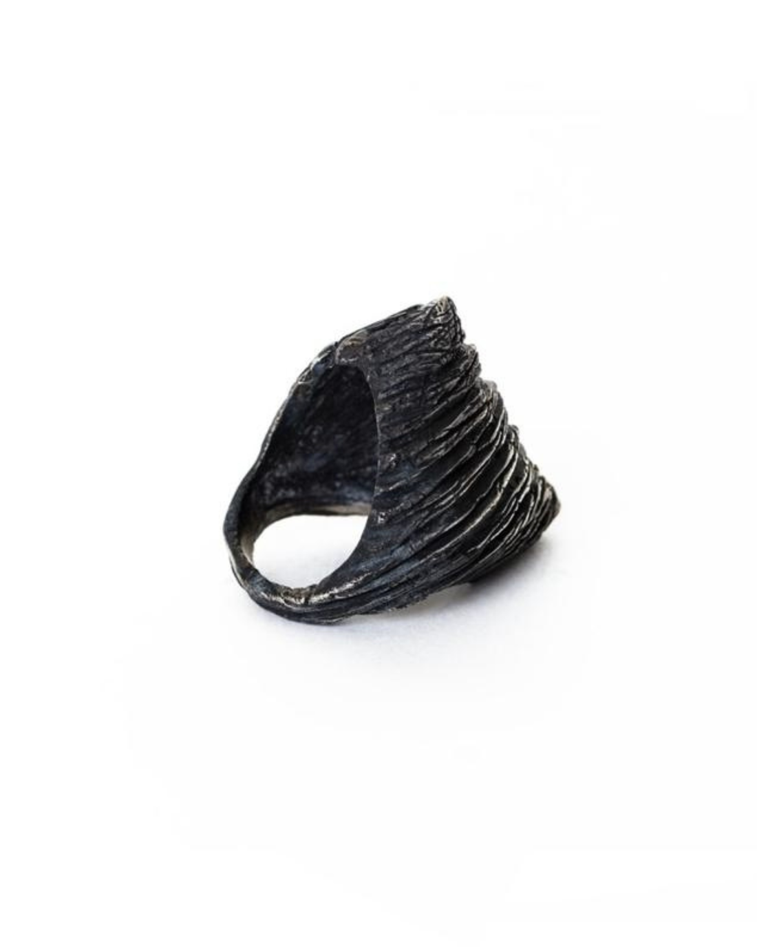 Tropicalia Carnivore Ring