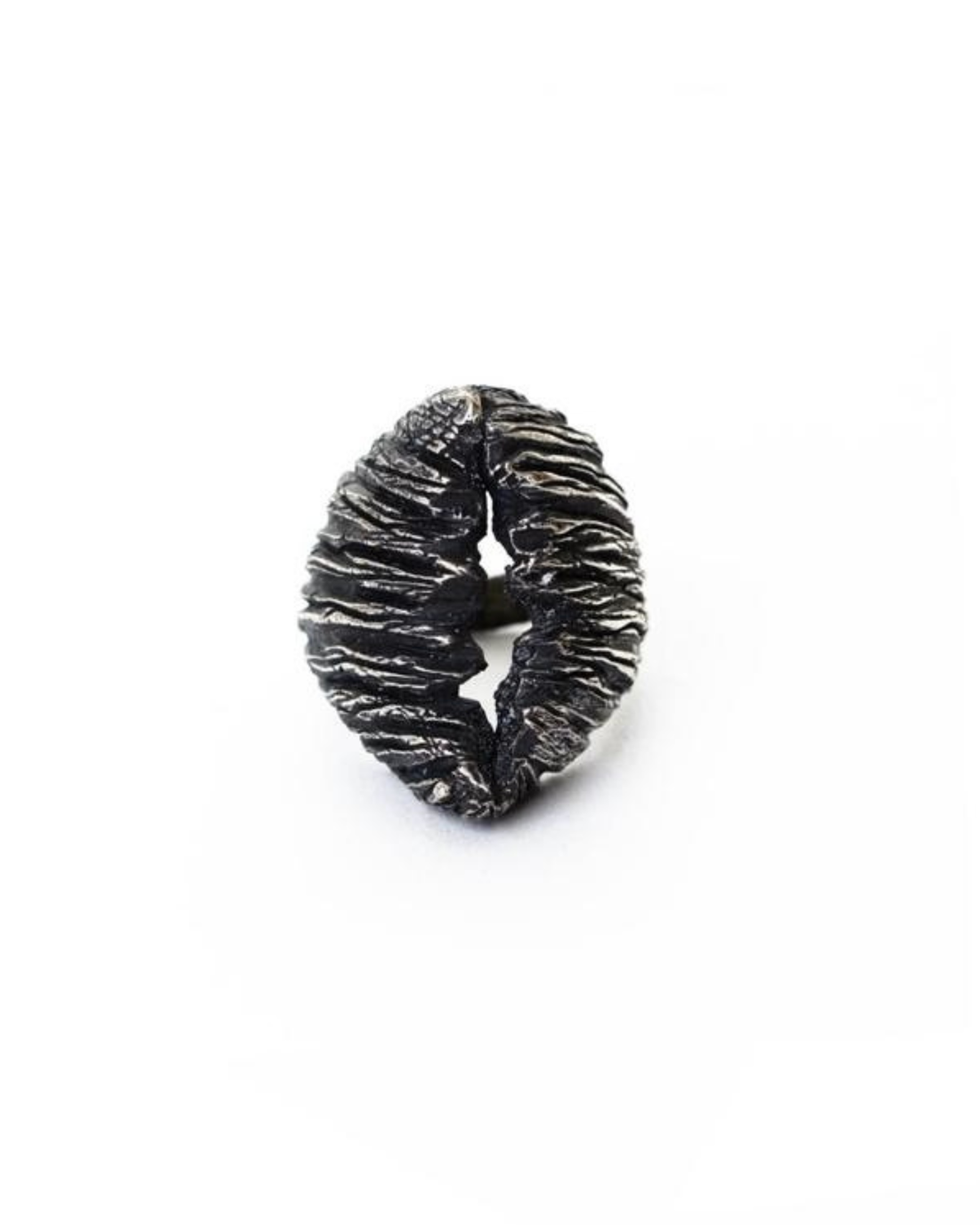 Tropicalia Carnivore Ring
