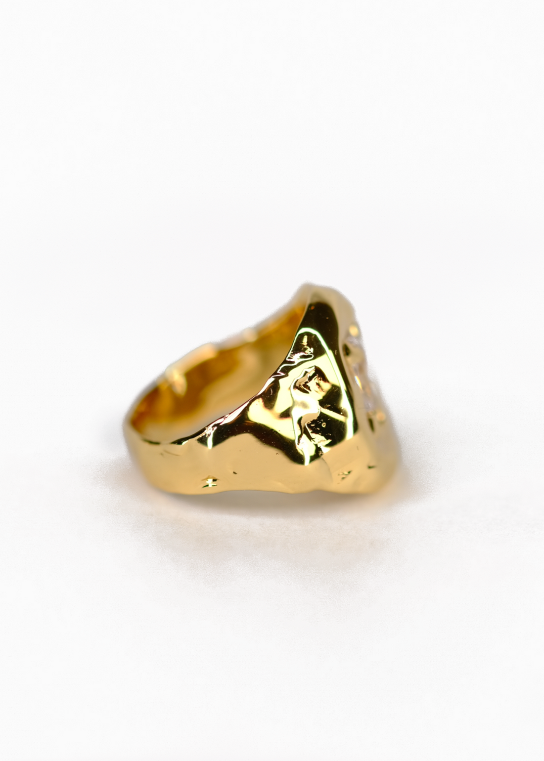 Equinoctium ring