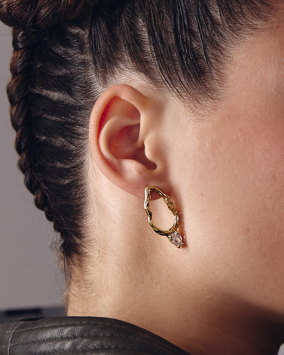 Mini gold branch earrings
