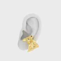 * Miuna Ear Cuff