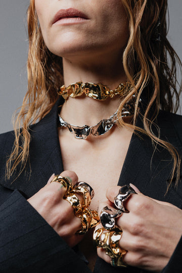 * Mayumi chocker