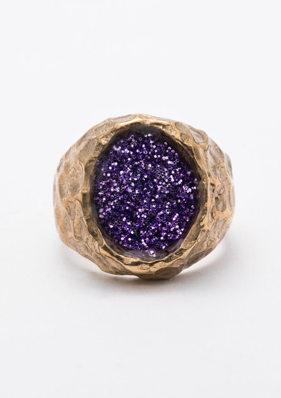 Purple sigillum ring