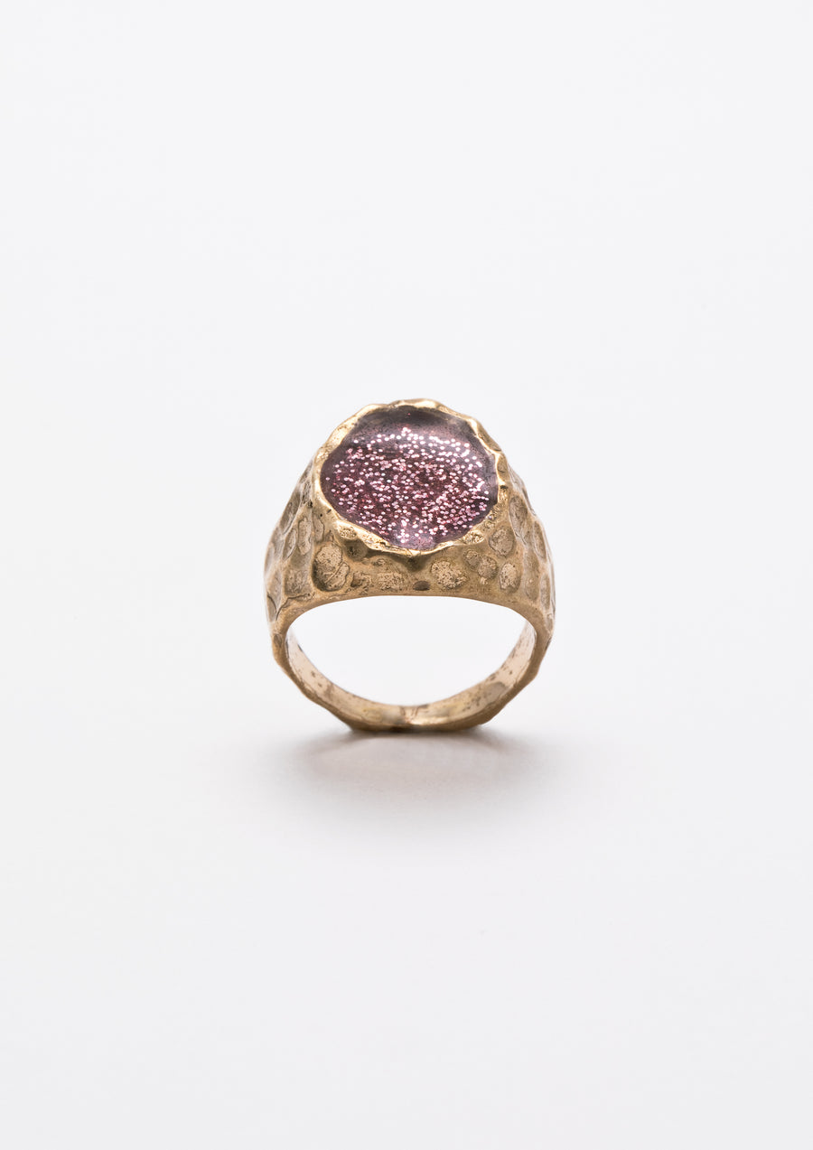 Pink sigillum ring
